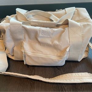 Beis The Sport Bag in Beige